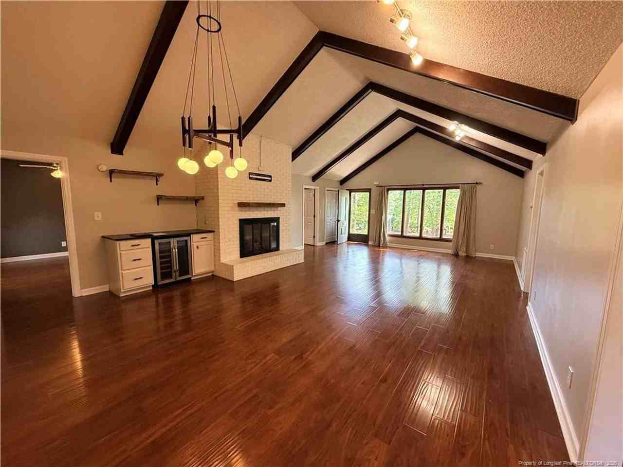 46 Shadow Dr - Photo 3 of 22