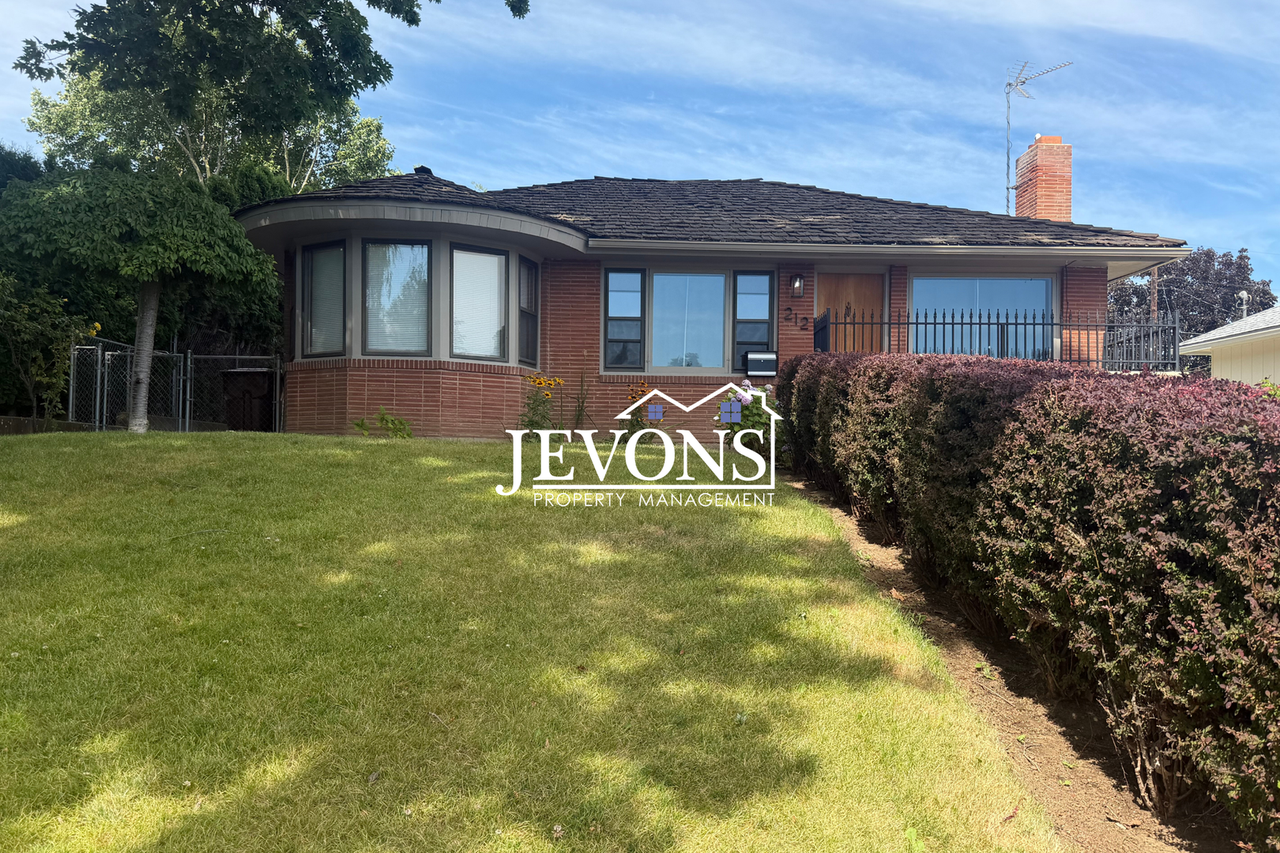 212 N 26th Ave