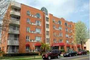 featured image of 205 Mineola Blvd