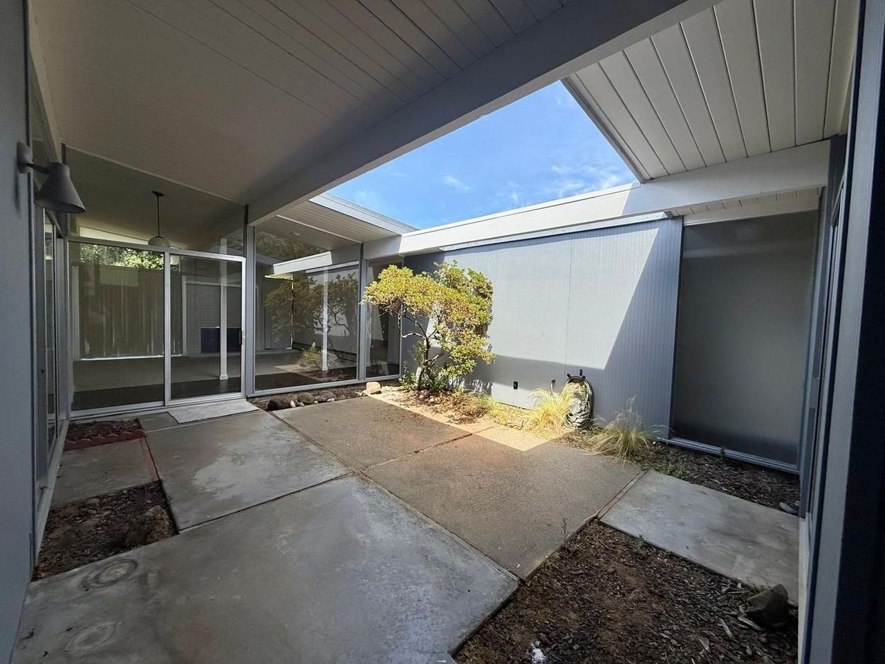 336 Mount Shasta Dr - Photo 5 of 28
