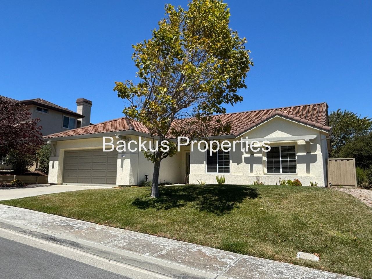 18223 Viewcrest Ln - Photo 2 of 24
