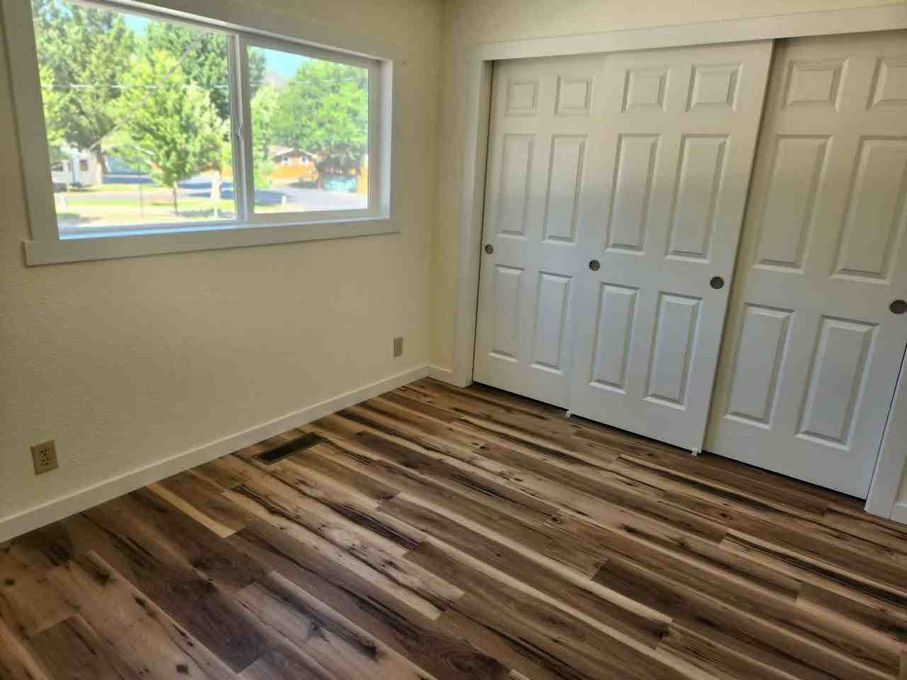 12297 Blackwell Rd - Photo 5 of 10
