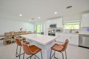 5911 Sw 36th Ter - Photo 1 of 1