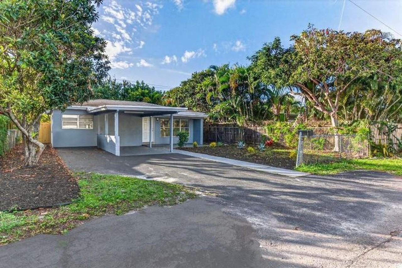 1541 Nw 7th Ter - Photo 6 of 15