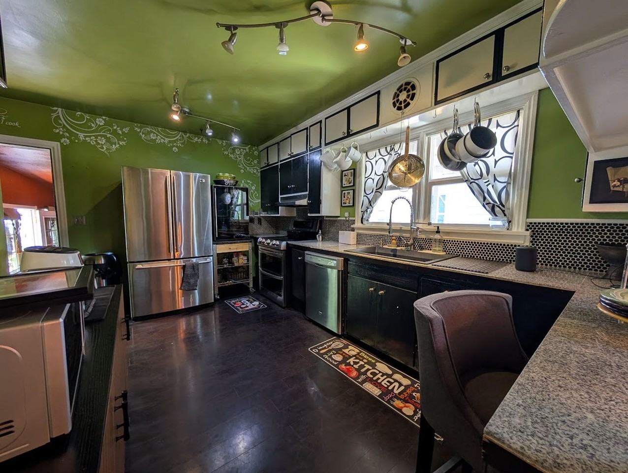 1317 14th Ave - Photo 4 of 5