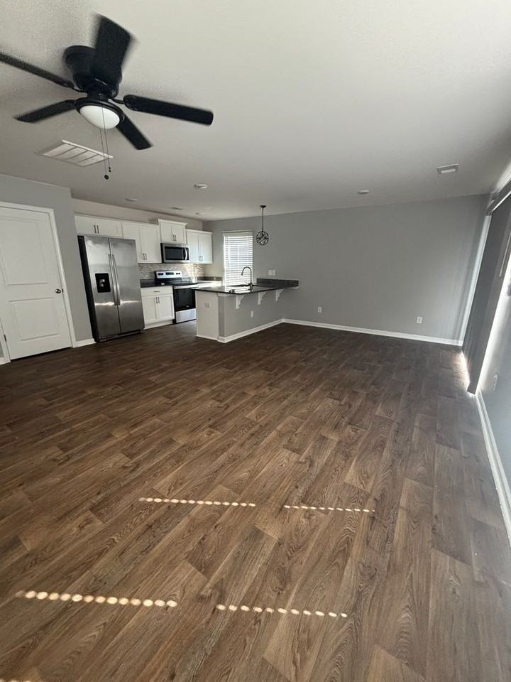 1210 N Norwhich Ln - Photo 2 of 21