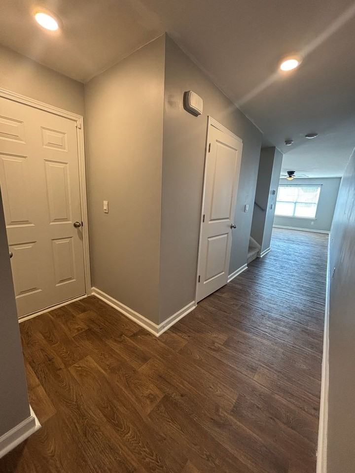 1210 N Norwhich Ln - Photo 6 of 21