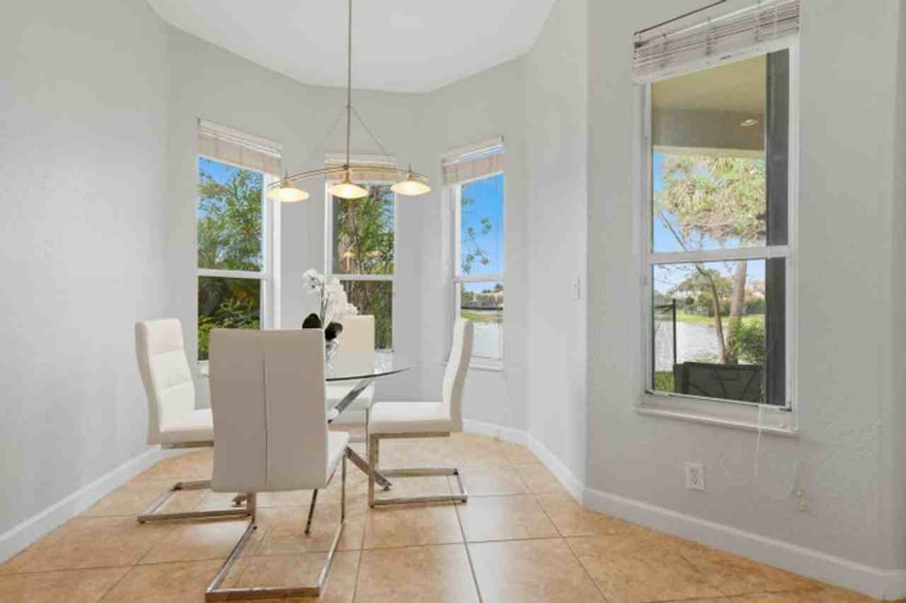 12290 Nw 77th Mnr - Photo 6 of 15