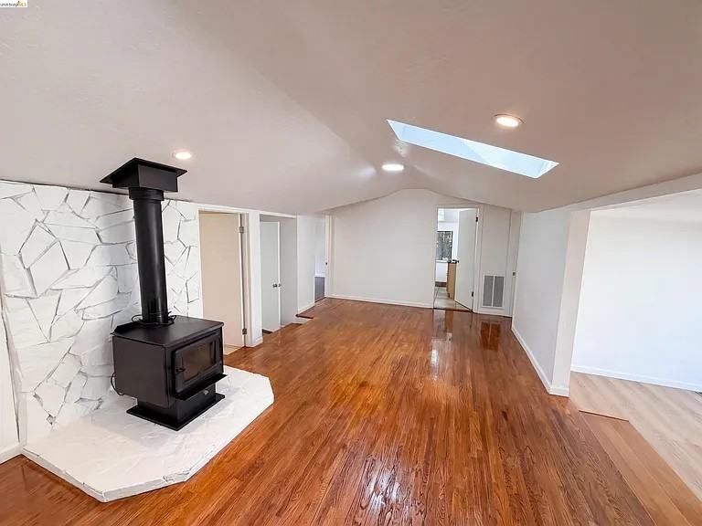 155 Estates Drive - Photo 5 of 8