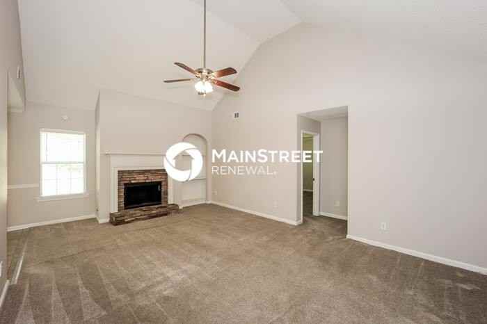 714 Rosewood Cir - Photo 4 of 16