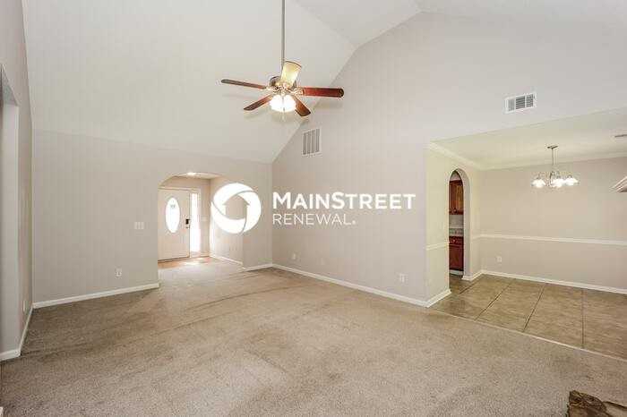 714 Rosewood Cir - Photo 5 of 16
