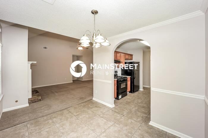 714 Rosewood Cir - Photo 7 of 16