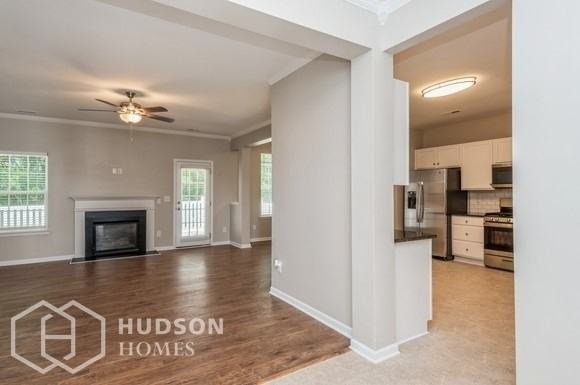 156 Valerie Dr - Photo 3 of 15