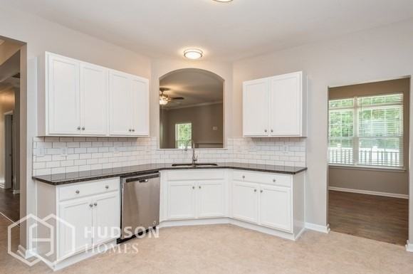 156 Valerie Dr - Photo 7 of 15
