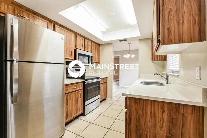 108 Woodfield Ct - Photo 6 of 17