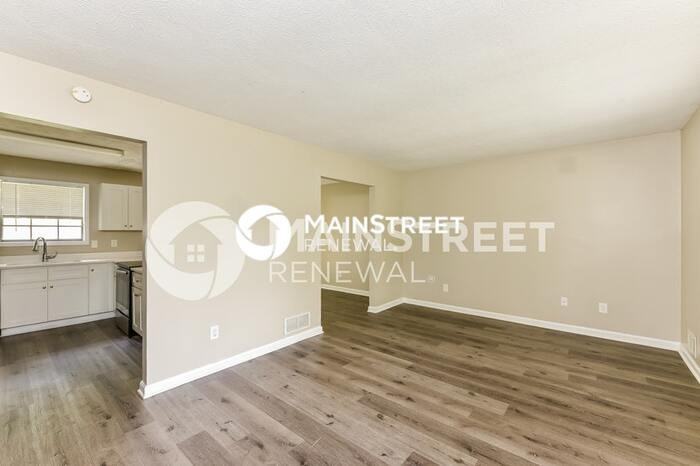 3847 Rocklane Ct - Photo 4 of 18