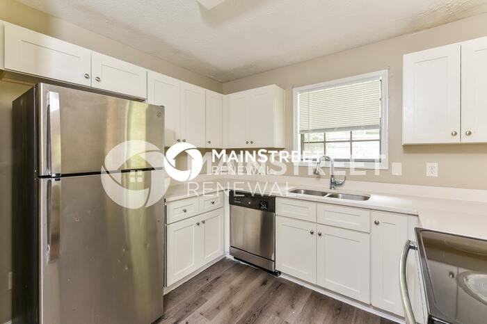 3847 Rocklane Ct - Photo 7 of 18
