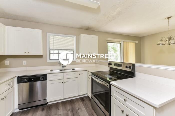 3847 Rocklane Ct - Photo 6 of 17