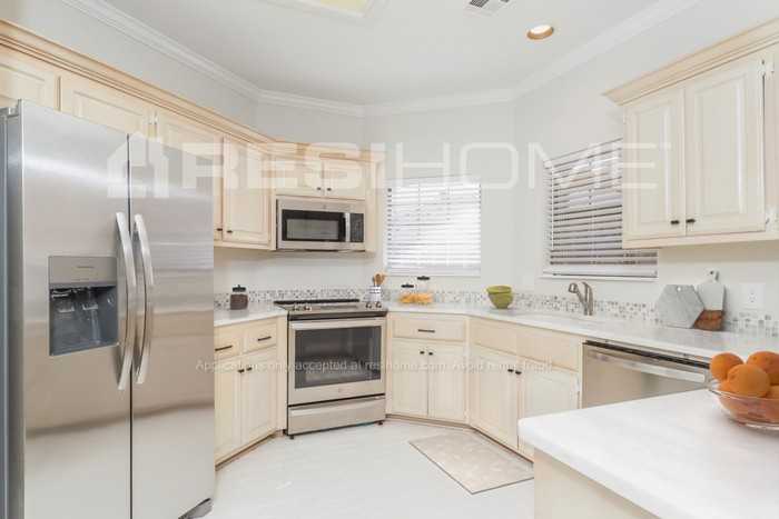 11908 Barrywood Dr - Photo 2 of 17