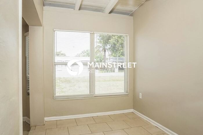 5929 Richard Pl - Photo 5 of 17