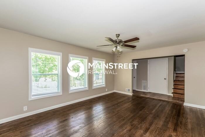 1807 Buchanan St - Photo 5 of 18