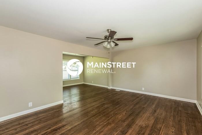 1807 Buchanan St - Photo 6 of 18