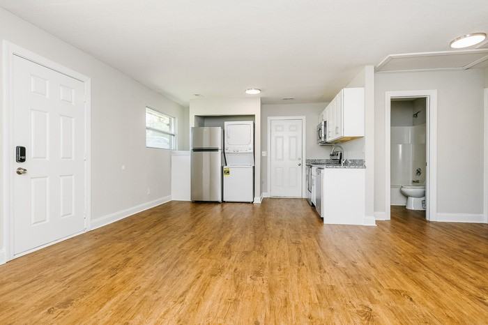 25 Gilbert Ct - Photo 2 of 16