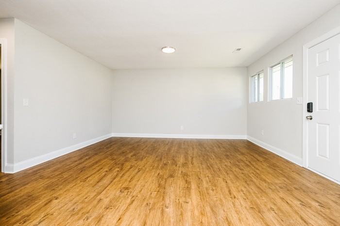 25 Gilbert Ct - Photo 4 of 16