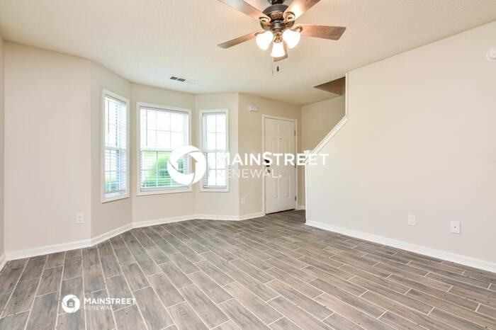 6825 Mahonia Pl - Photo 5 of 17