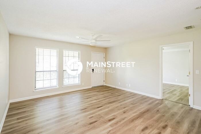 421 Jonquil Ct - Photo 2 of 16