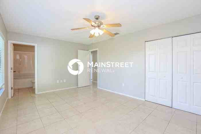 8180 Lombra Ave - Photo 7 of 16