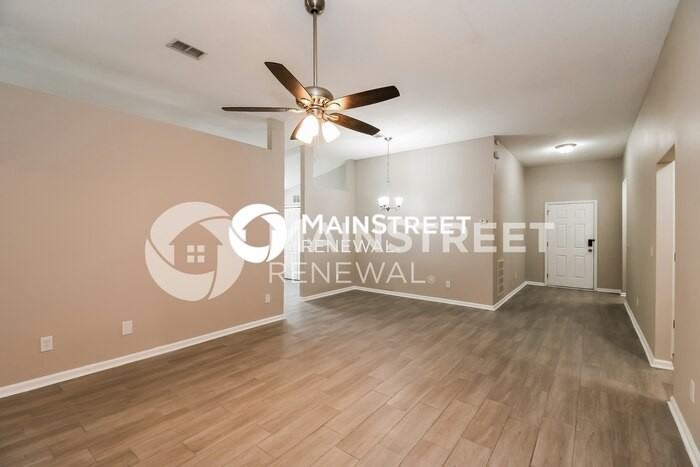 2545 Spring Pond Ln - Photo 3 of 16