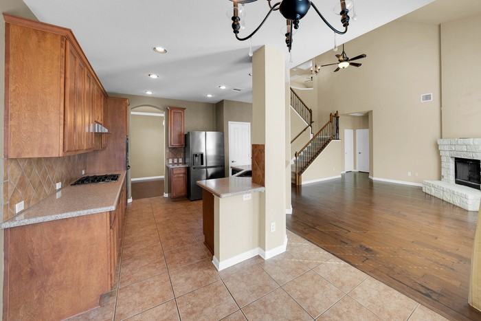 7608 Black Mountain Dr - Photo 5 of 15