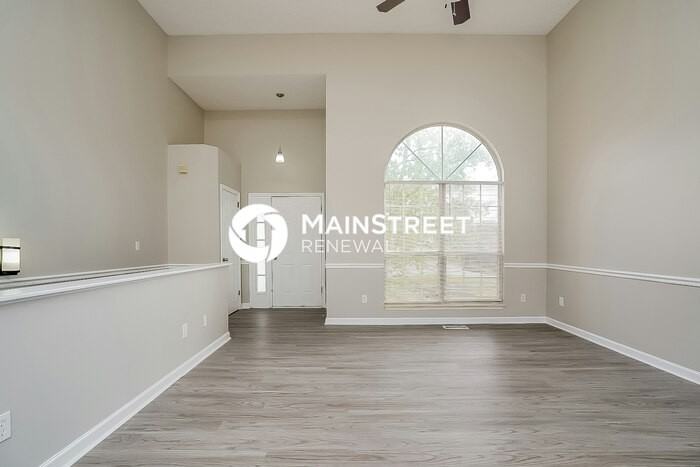 1705 Pine Crest Ct - Photo 2 of 17