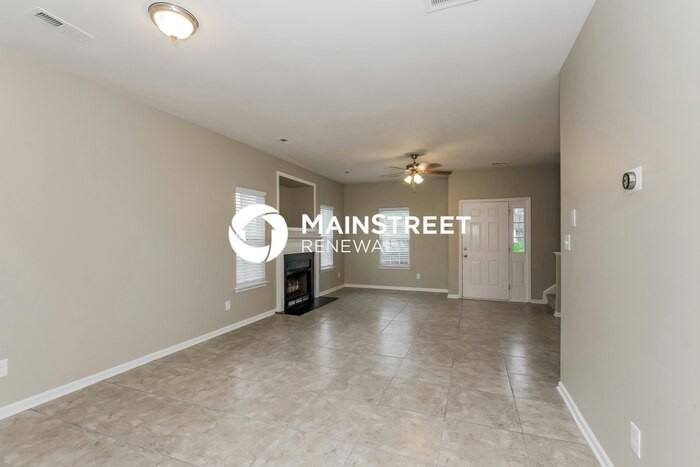 1009 Little Rock Ct - Photo 3 of 15