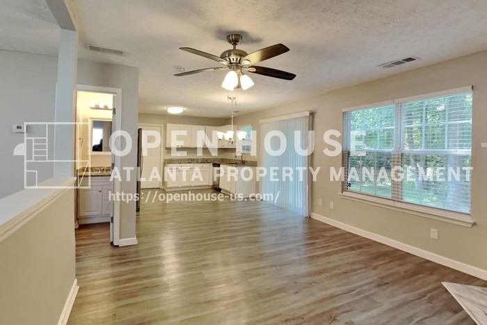 4557 Darrowby Dr - Photo 5 of 20