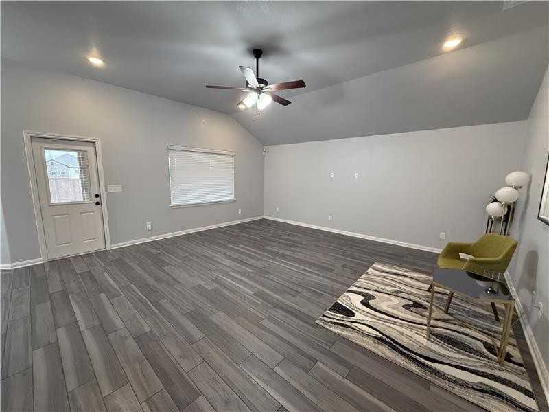 8301 Grayson Trl - Photo 2 of 40