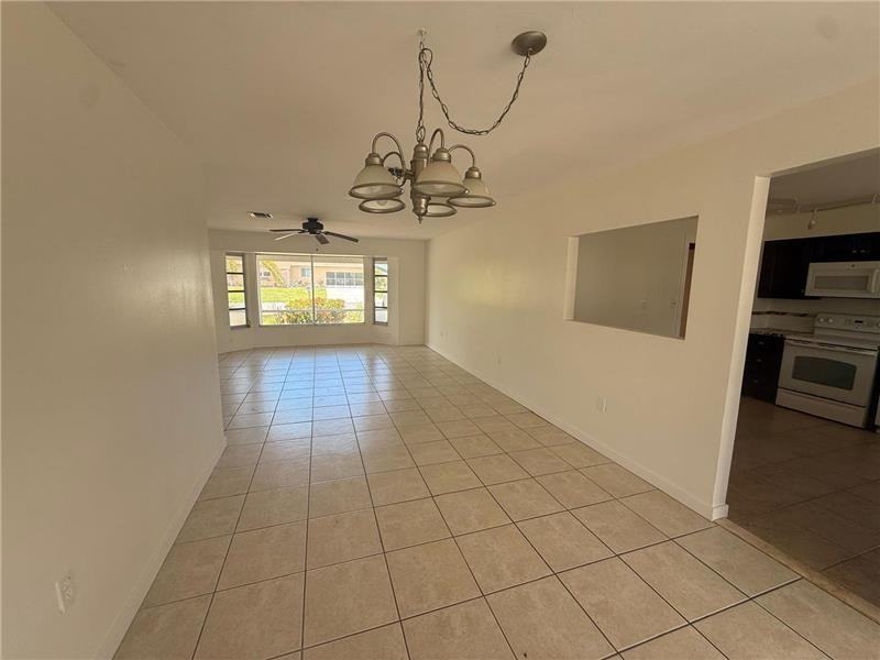 239 Annapolis Ln - Photo 6 of 13
