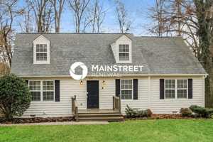 featured image of 1616 Summerhill Dr