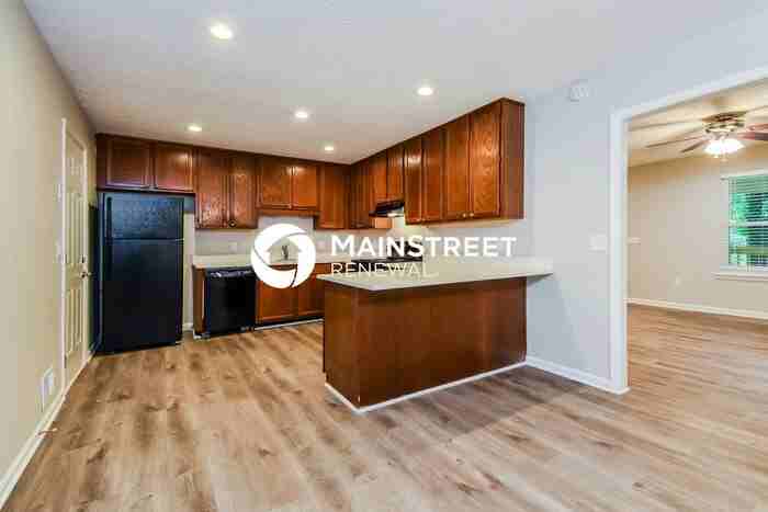 479 Mill Ln - Photo 5 of 18
