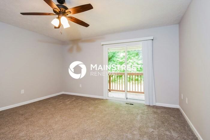 479 Mill Ln - Photo 7 of 18