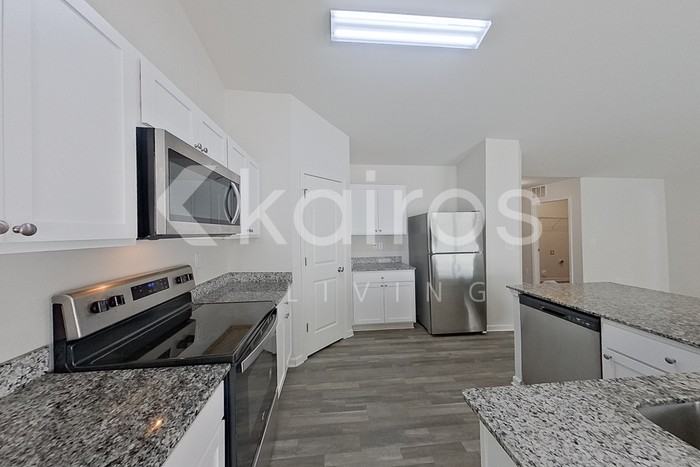 1699 Amberlight Cir - Photo 7 of 22