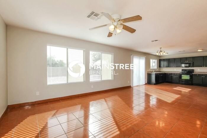 16087 W Woodlands Ave - Photo 5 of 17