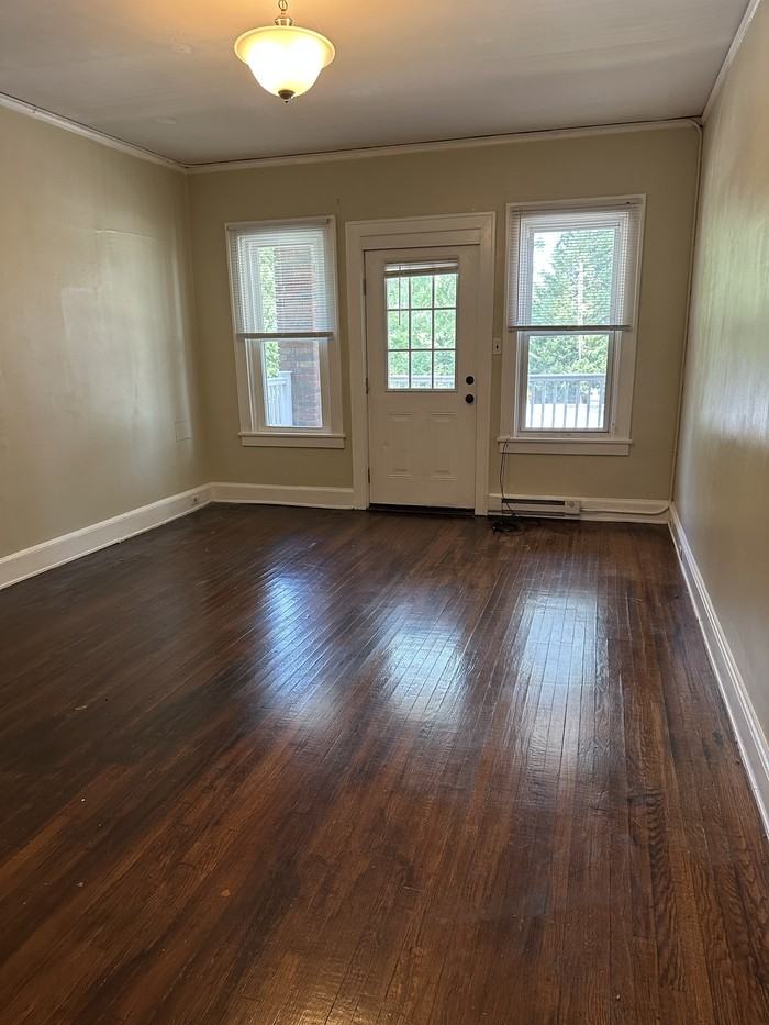 232 W Mclelland Ave #10 - Photo 3 of 10