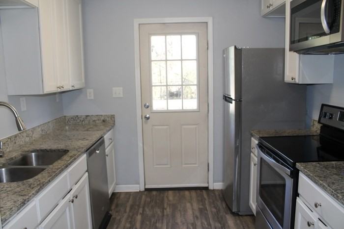 1419 Filbert St - Photo 6 of 16