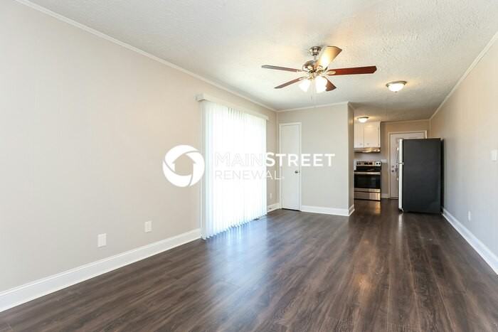 6231 Lee Ave - Photo 4 of 16