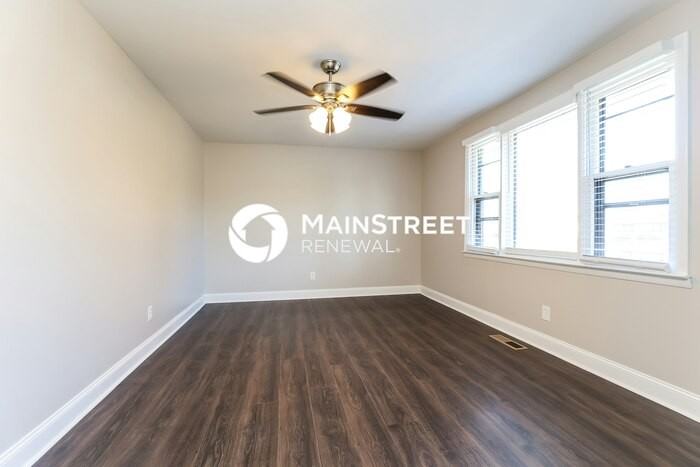 6231 Lee Ave - Photo 7 of 16