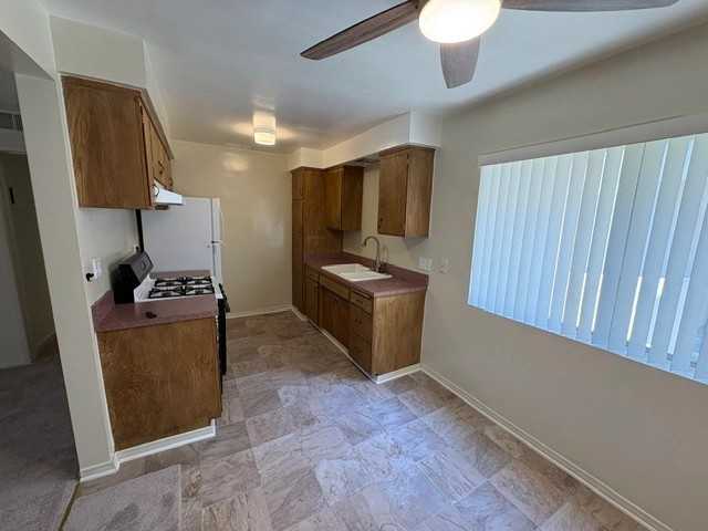 266  S. Oak Knoll Avenue Pasadena CA 91101 - Photo 4 of 23