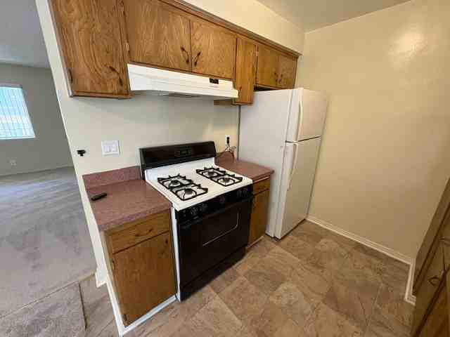 266  S. Oak Knoll Avenue Pasadena CA 91101 - Photo 5 of 23