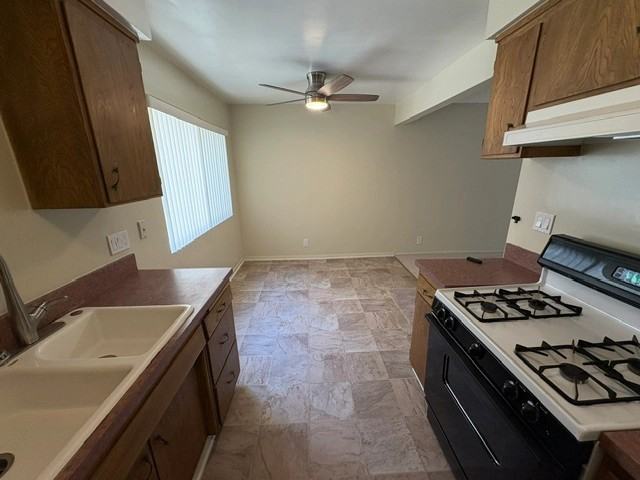 266  S. Oak Knoll Avenue Pasadena CA 91101 - Photo 6 of 23